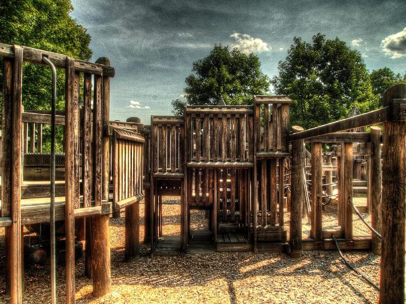 Playgound 01.jpg